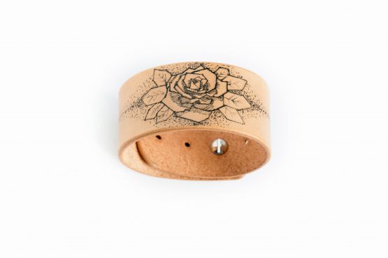 Anne Sancey - bracelet tatoué motif Rose
